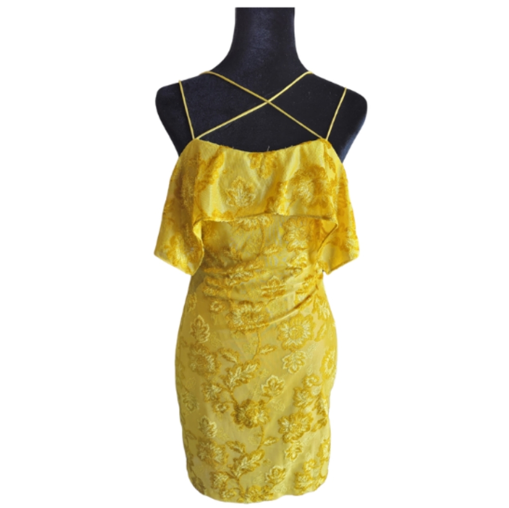 Beautiful body con dress mustard colored